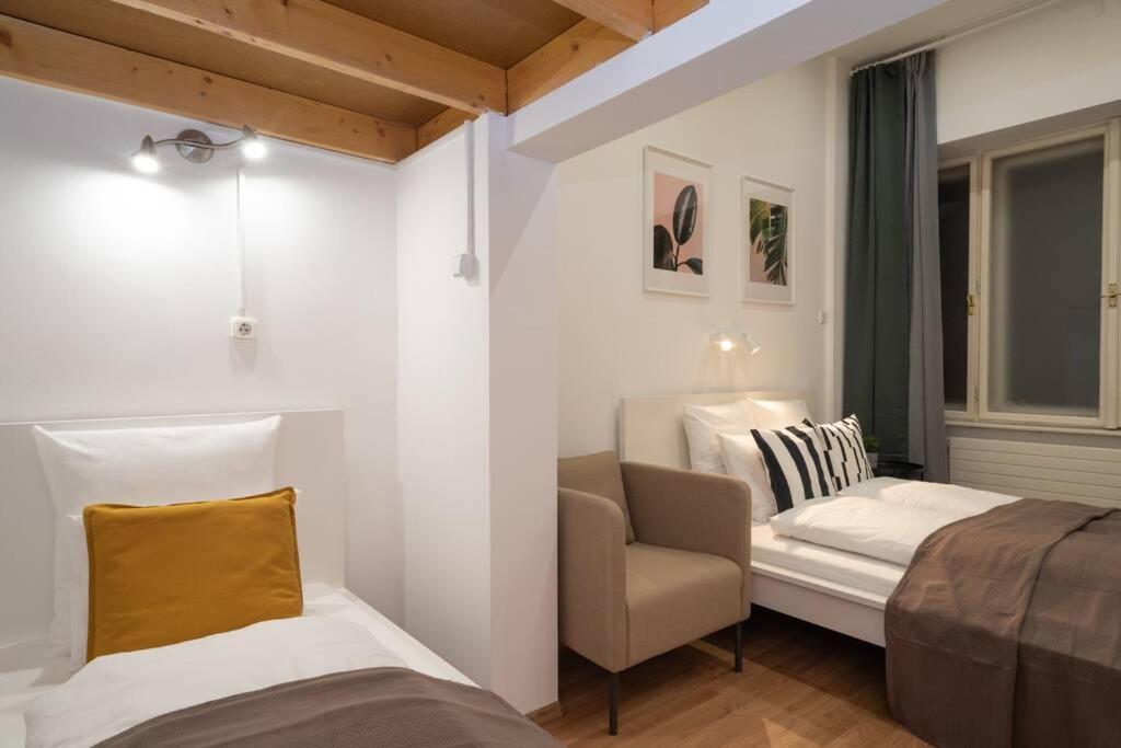 Best Located, 150 M2 5 Bedrooms Apt., Будапеща Екстериор снимка